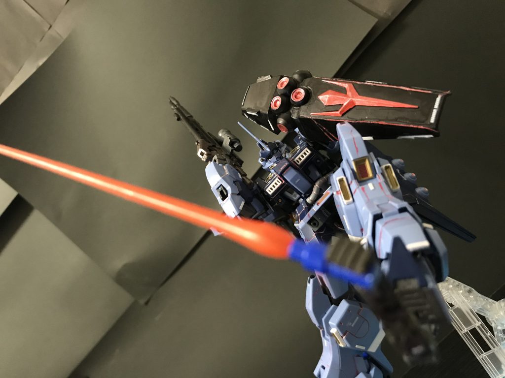 脚部隠し腕足裏に隠し腕って…いいよね…ちなみに収納中は地上戦車輪になるぞ!知りたい方いたらまあ聞いてくれたら1番早いです