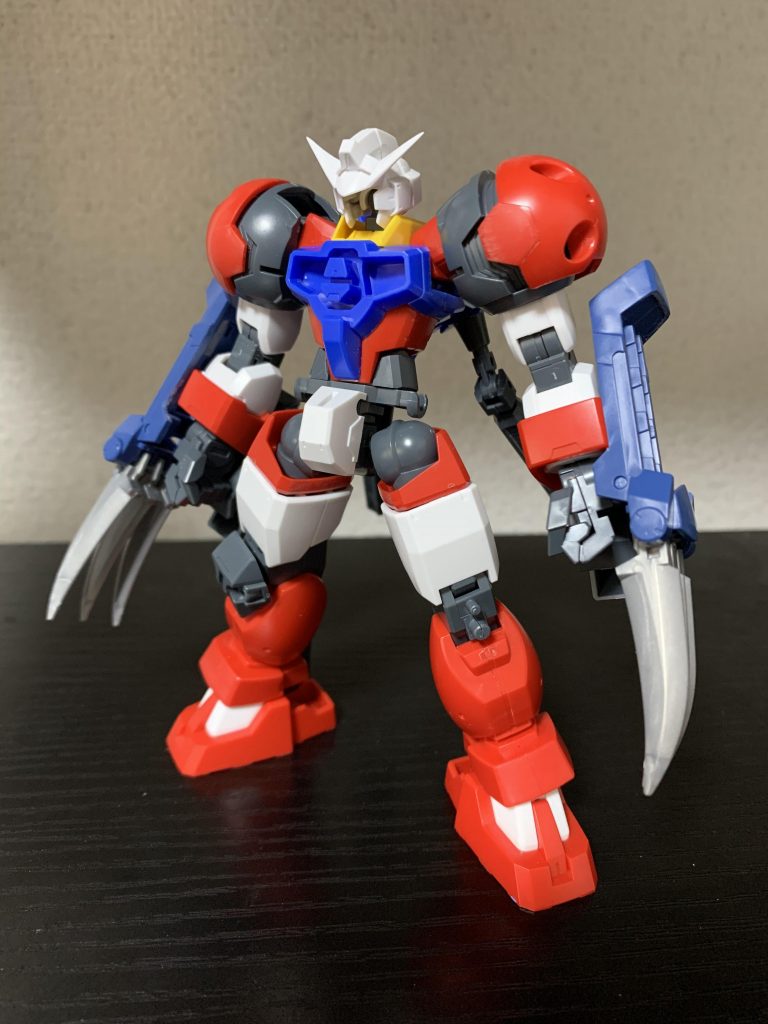 作ってる途中です。塗装までは一気に作れたんですが、何故か塗装終わりから仕上げまでにえらく時間が掛かっちゃいました。