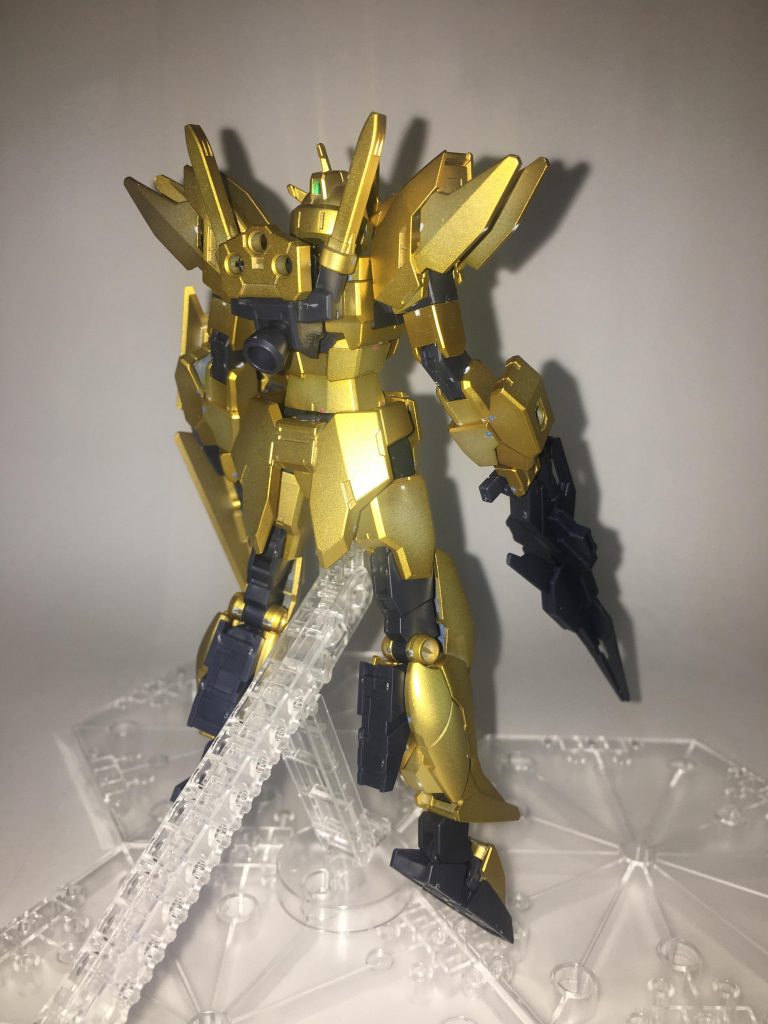 ソルゼロスガンダム、背面。