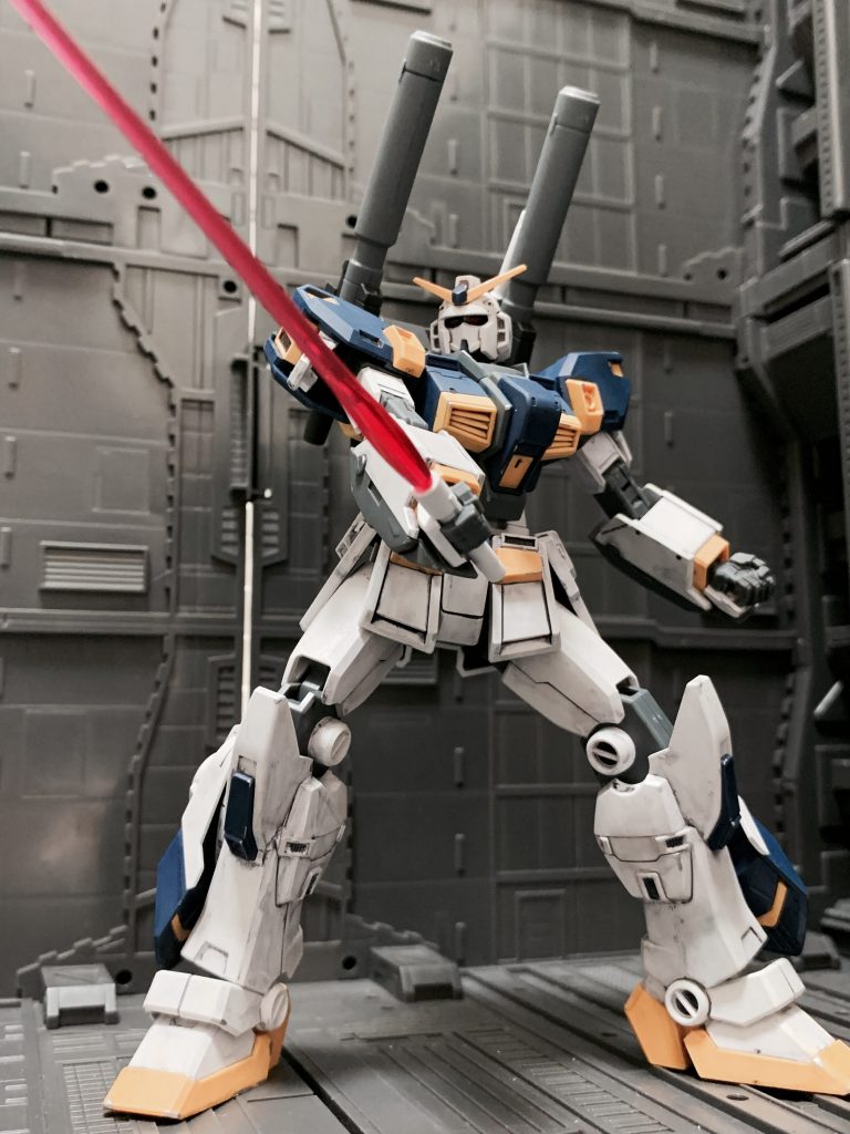 ビームサーベル。サーベル振ってるイメージは全然ないですが笑。