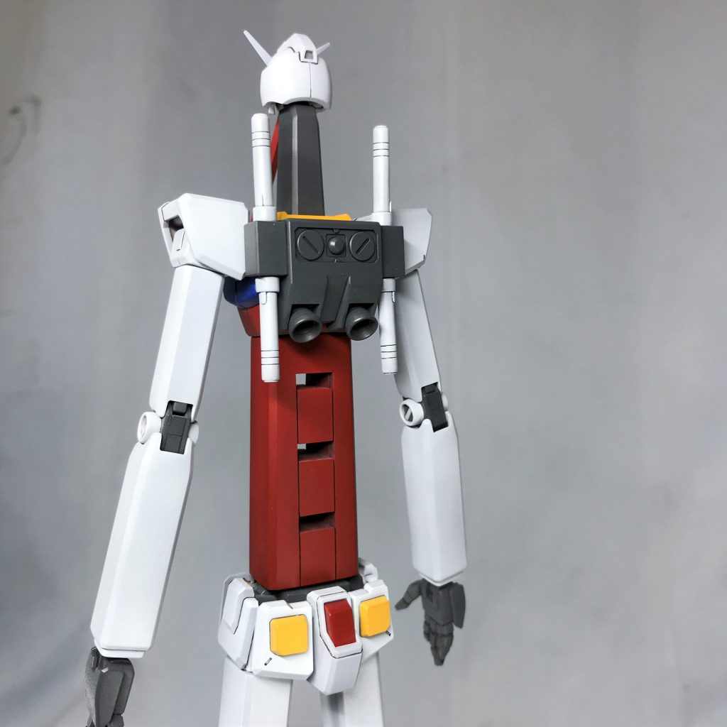 リアスカートは元々非可動になっていたので、フロントスカートに付け替えました。