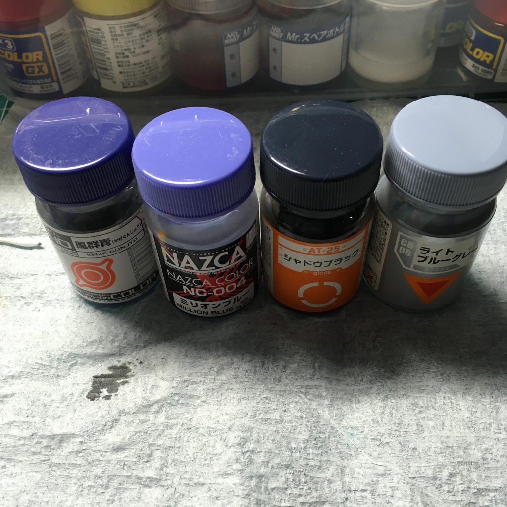 メインの使用塗料はこちら写真にないですが関節はメカサフ使用しました