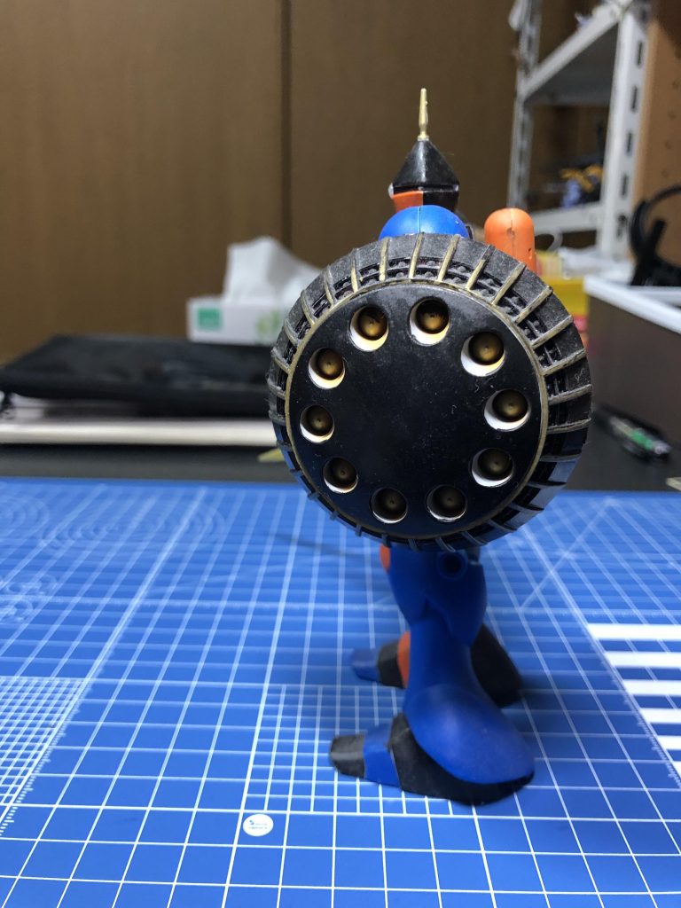 こちらのギャンにはハイドボンブが数個付属してましたが紛失しました……リバイブ版には付属してるのかな