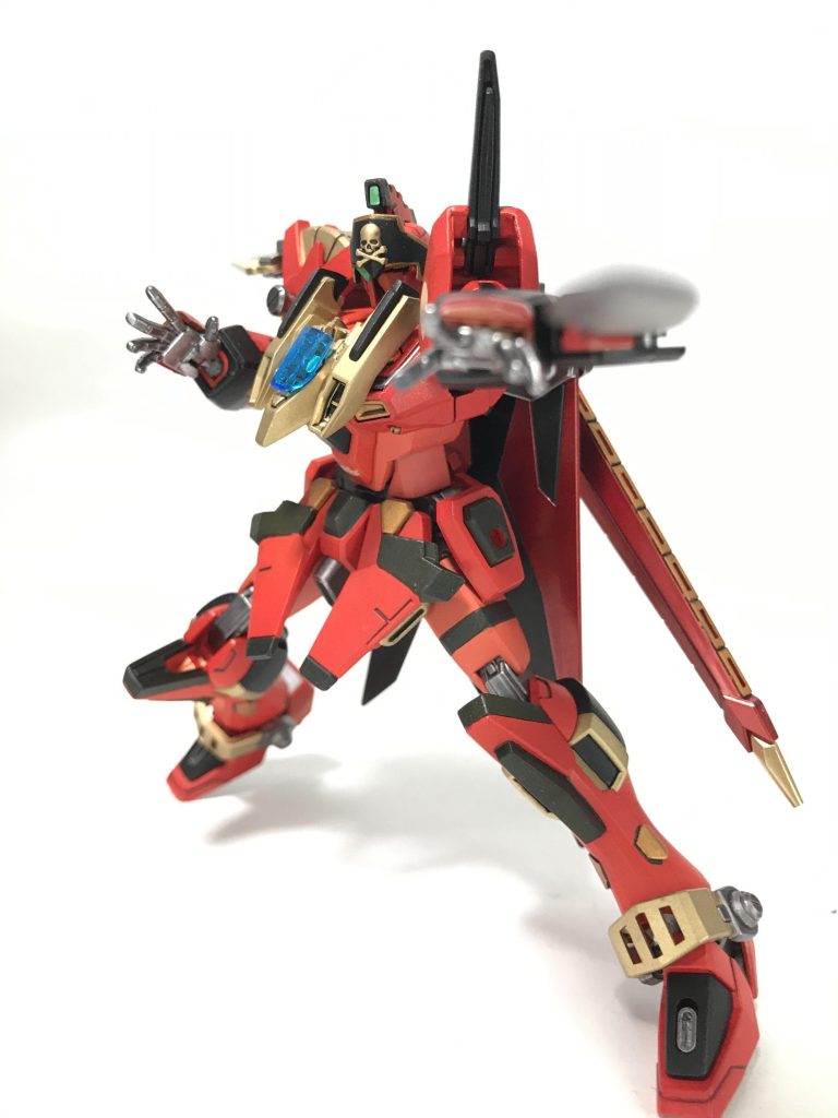 左腕のアームソード