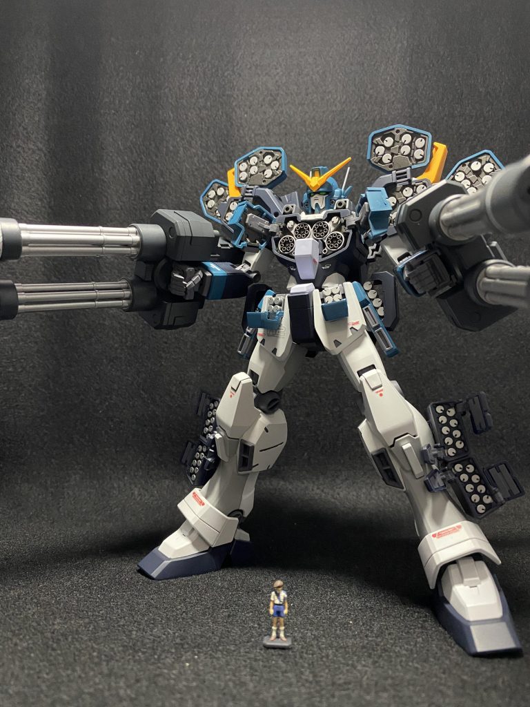 ハッチフルオープン!危ねぇ機体だ…。