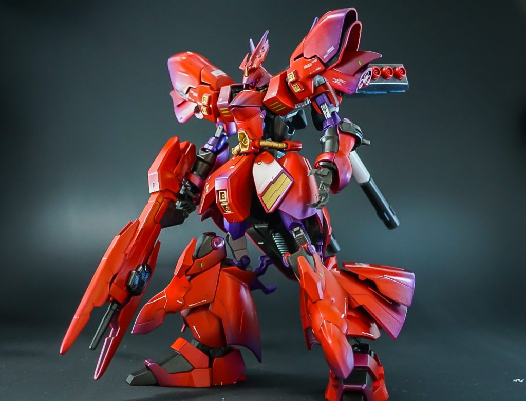 1作目のクアドリガはあえてコアガンダムらしくない使い方をしたので、今回はアルスをアルスらしく?使いましたリバースターンXやフェイクνのバリエーションとしてサザビーがいたら、という感じで基本はサザビーにしつつちょっとアレンジを加えた見た目にしてます