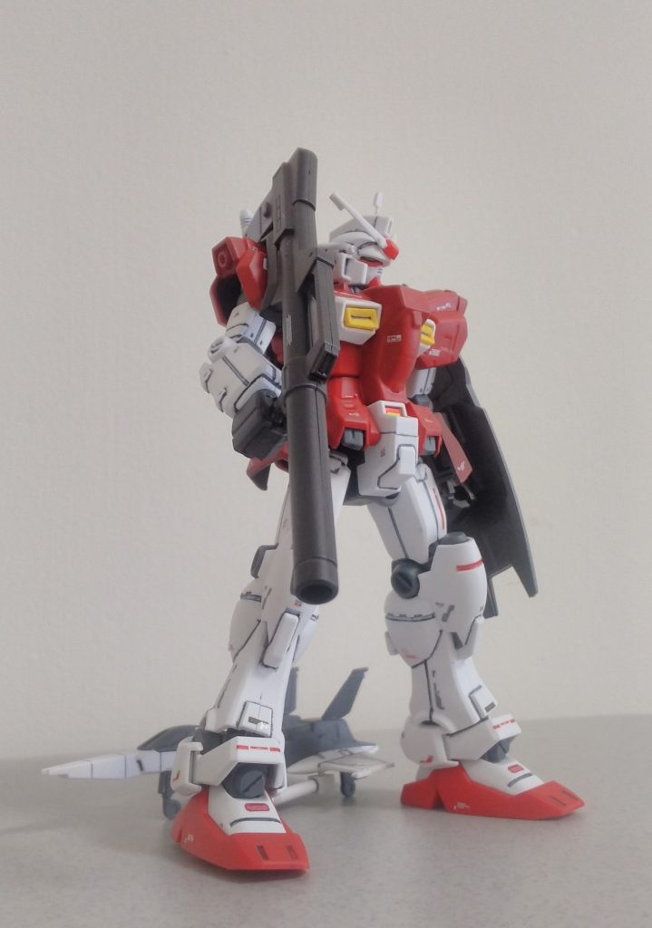 HGUCの初期キットですが、立ち姿は必要十分ですね。ただ接地性はちょと悪いかな～