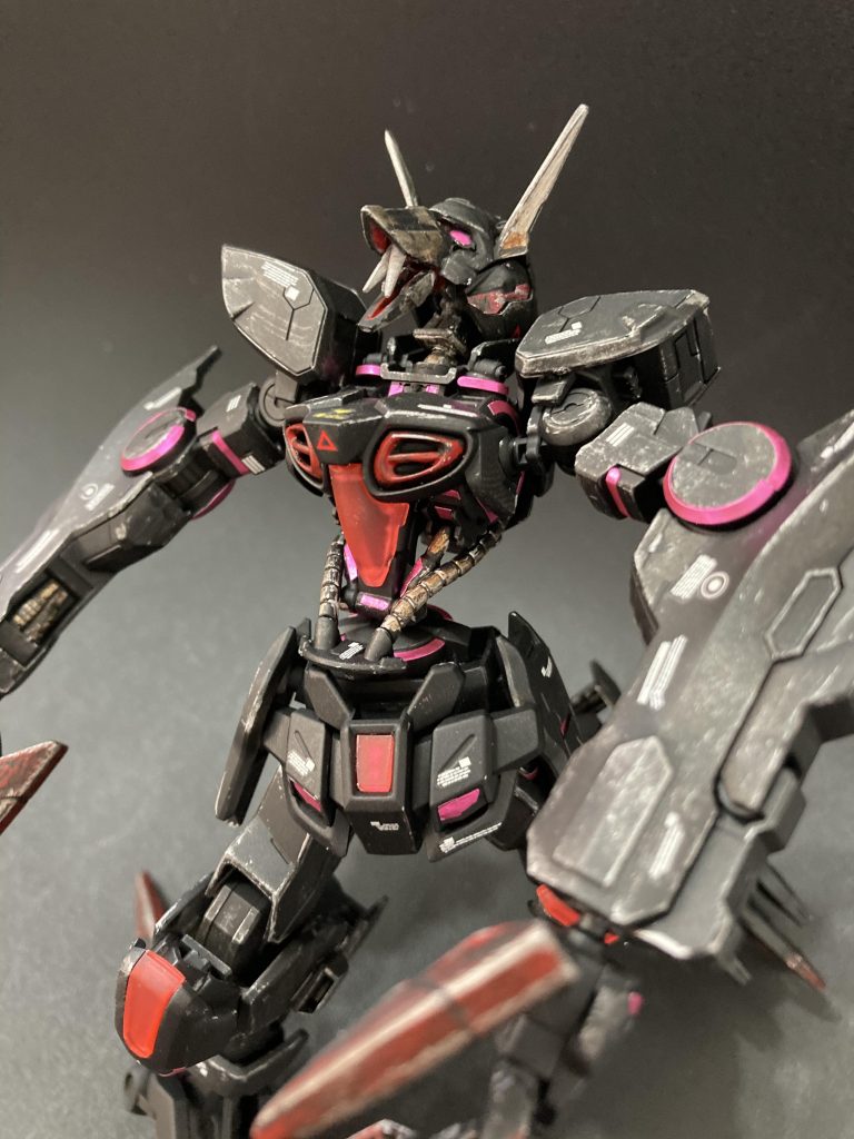 漆黒×ピンクを基調にGエルスの覚醒モードとしてG-wolfを製作してみました。