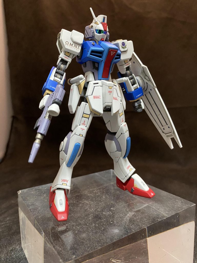 　スジボリ、プラ材、メタルパーツ等で情報量を上げてます。