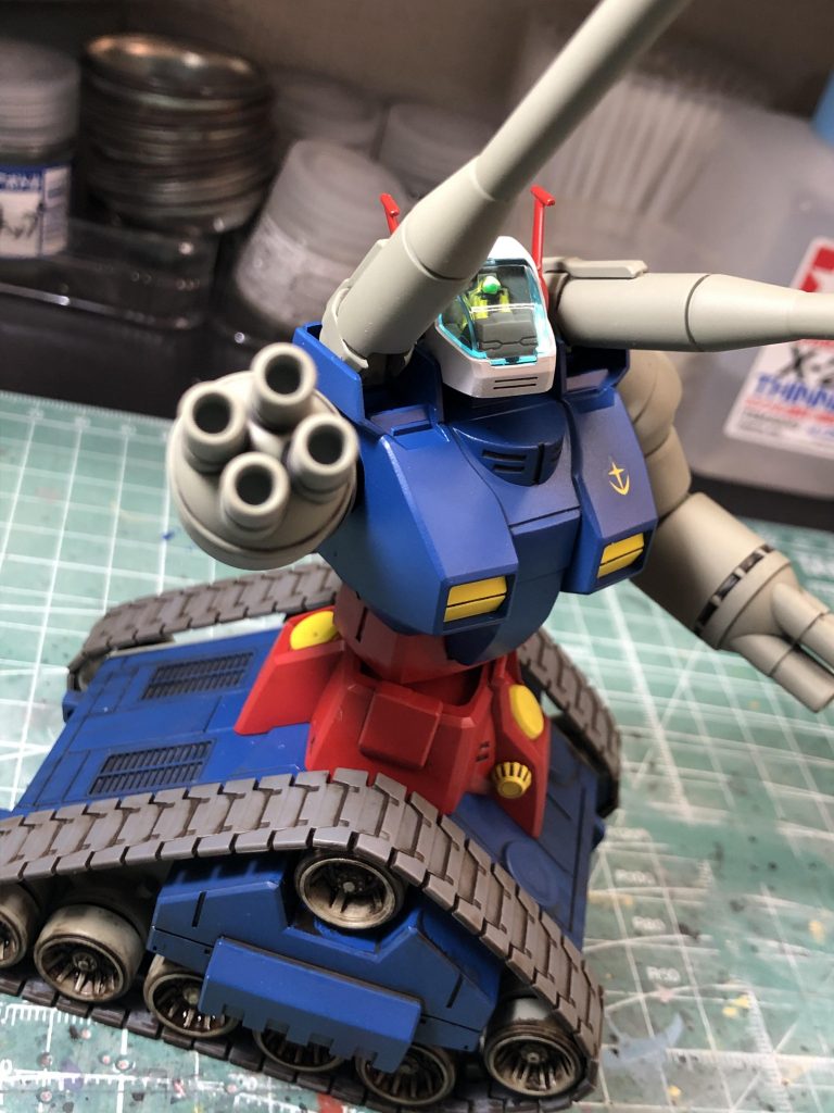 どうです？ガンタンクも捨てたもんじゃないでしょ？これでもRXシリーズ^ ^少し動かせるとこんなにもかっこいい^ ^