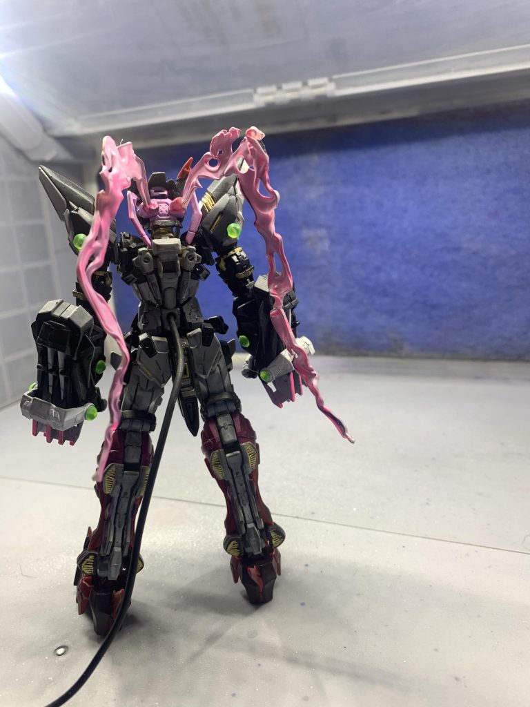 バックショットツインテールはプラ板を炙って作りました