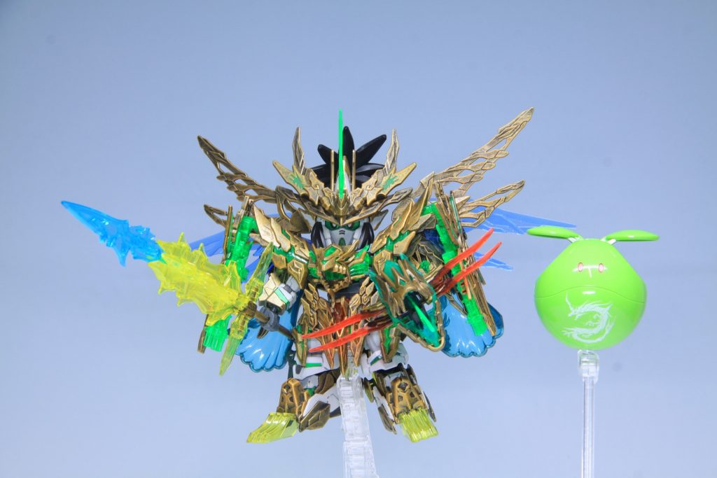 龍賢劉備ユニコーンガンダム（フルアーマー）この合体した時の統一感を出す為に全員同じ色のドライブラシで塗装したんだよ！