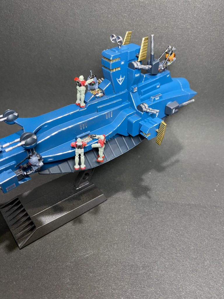 ジムとボールであちこち修理している様子がわかって頂けますでしょうか？ミサイルランチャーの弾薬も充填してます。