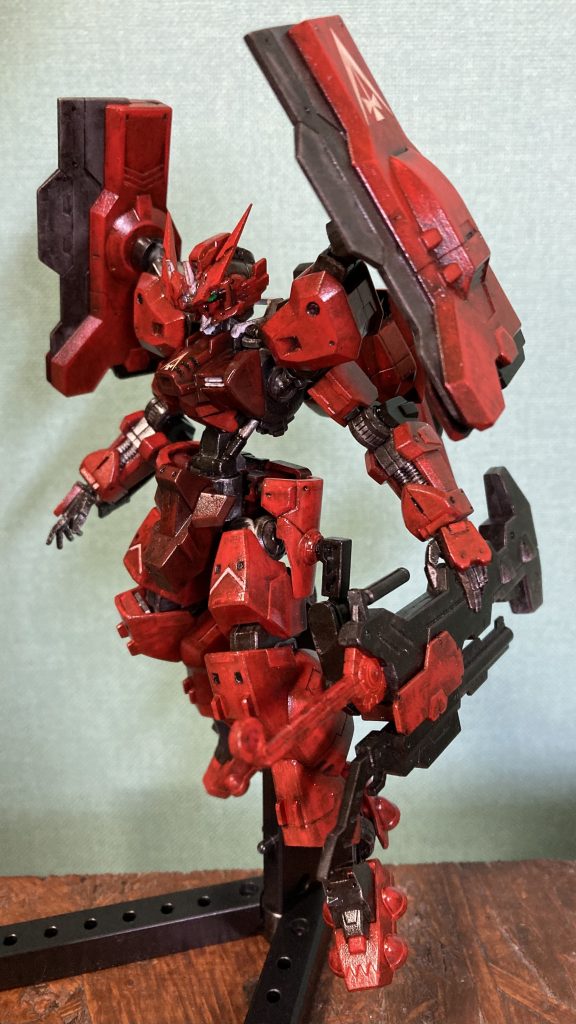 アスタロトは塗装がだいぶくすんでいたので、ちょっと塗り直しついでに小改修とデカール貼り。