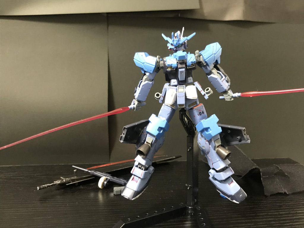 ウーアオー「なっ!なんだ!脚部ビームサーベルもあるってことなのか!?」  ペイルライダー「脚部ビームサーベル起動…」ウーアオー「あったね!」