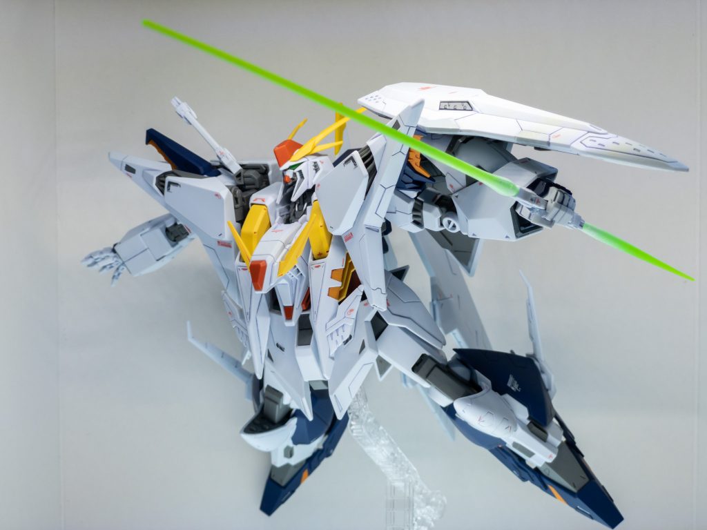 ビームサーベル。基部はホワイトでグラデーション。