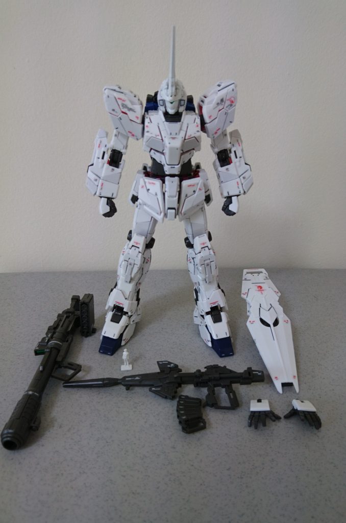 装備一覧このサイズで、ビームマグナムのカートリッジが別パーツなのは嬉しいですね。