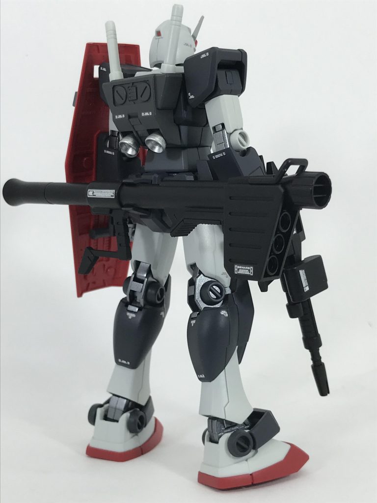 ビームライフルはザクマシンガンやジャンクパーツを使って、さり気なくオリジナル感を出してみました。