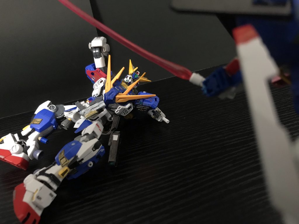 ウーアオー「うぁぁぁー！クッ！」