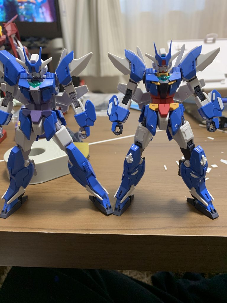 塗装まえの素組との比較です。最後まで見ていただきありがとうございました。