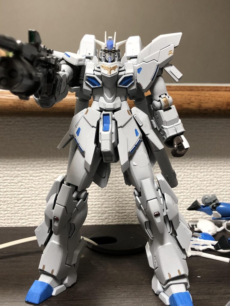 俯瞰正面から。顔も少し弄れば良かったかな。