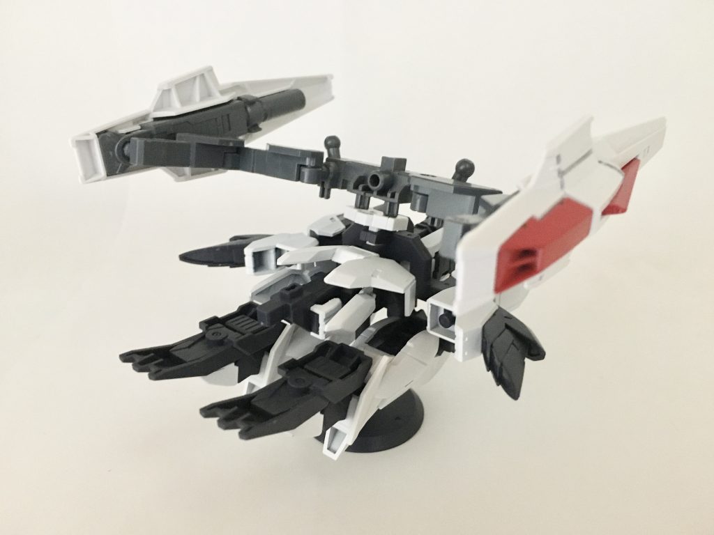 モビルアーマー「シグナス」、背面。