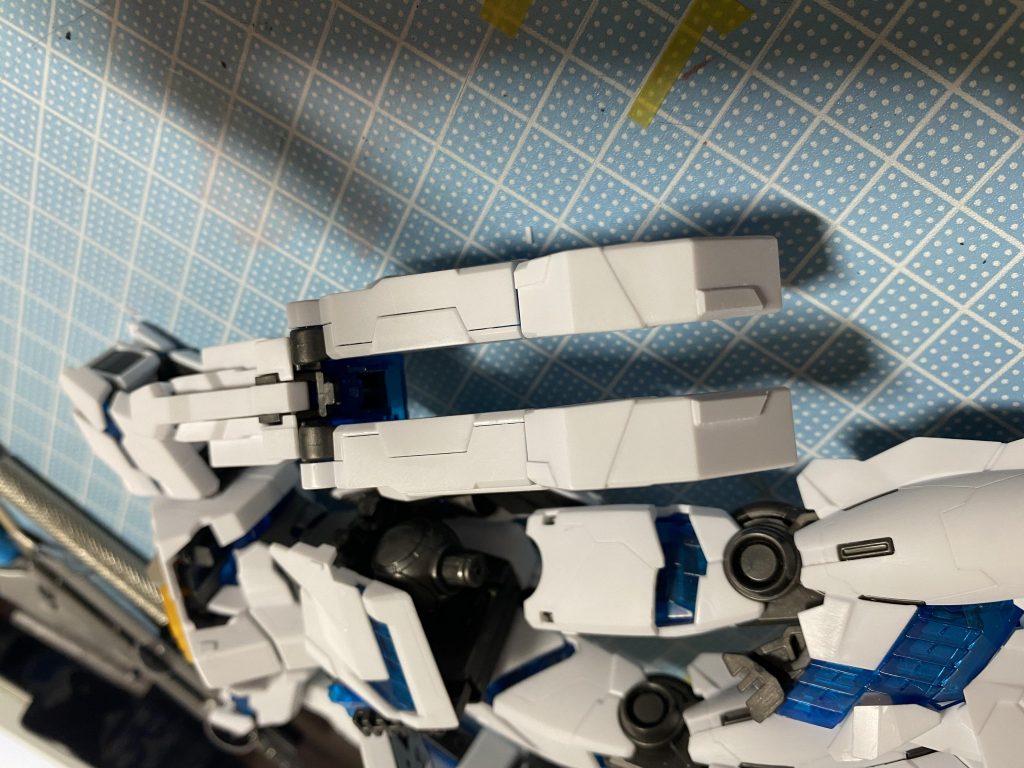 プラ板貼り