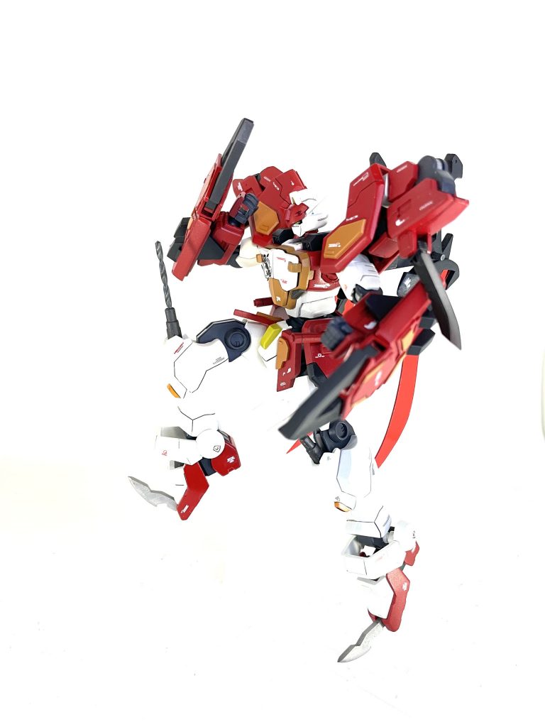 膝にはドリルが装備されています。