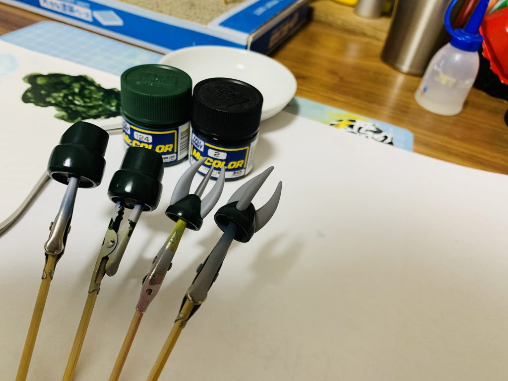 塗装は筆塗りです