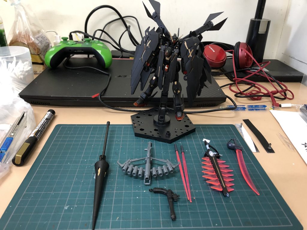 武器も好みで色々作りました。武装も基本はフルクロスですが、X2らしくランスも作りました。