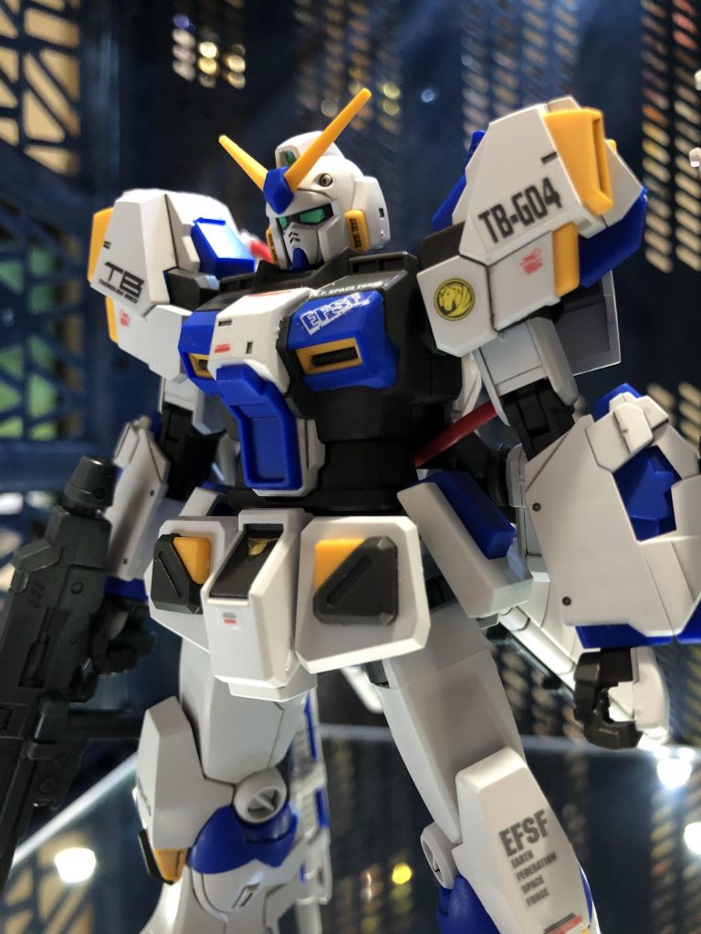 ガンダム４号機–3枚目/制作者：真樹京介