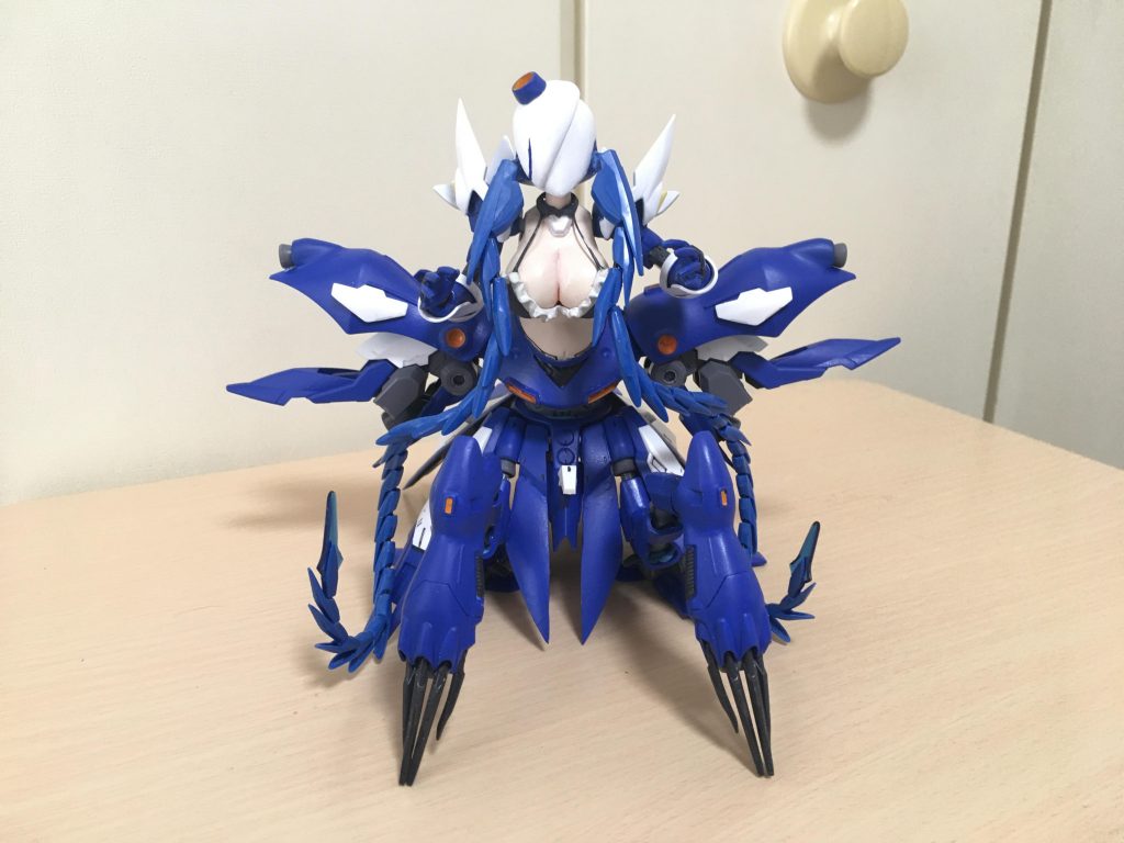 クラーケンドレス・ラーニアみたいな感じにしたかったのですが、いつの間にかモンスター寄りになってました。笑(改修するかも)