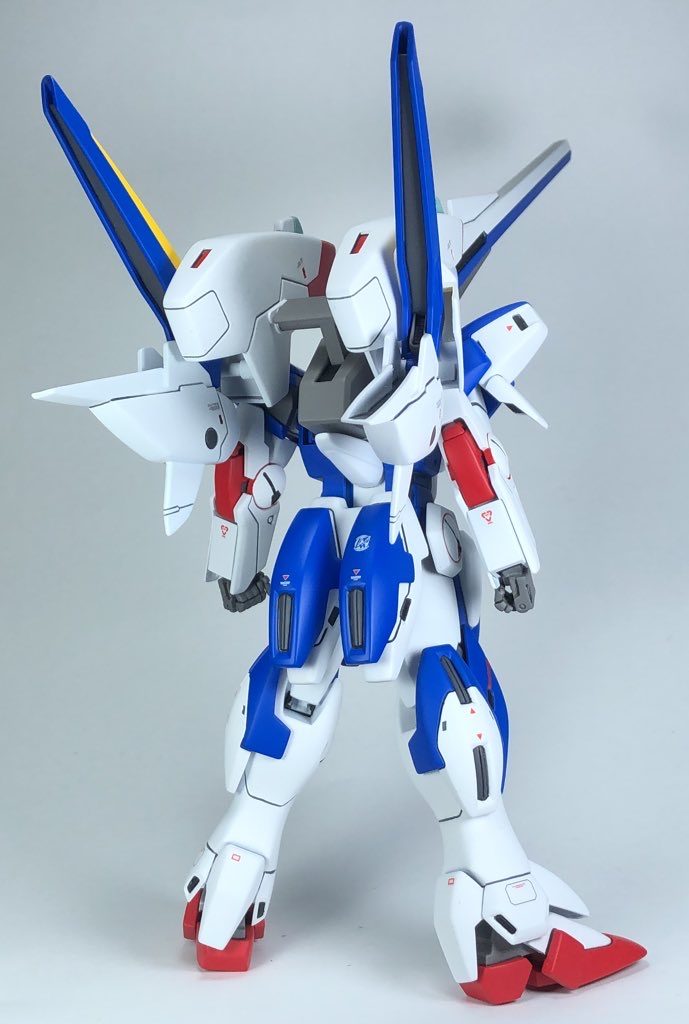 入り組んだ部分の合わせ目消しや、スジボリ掘り直しがキツイです