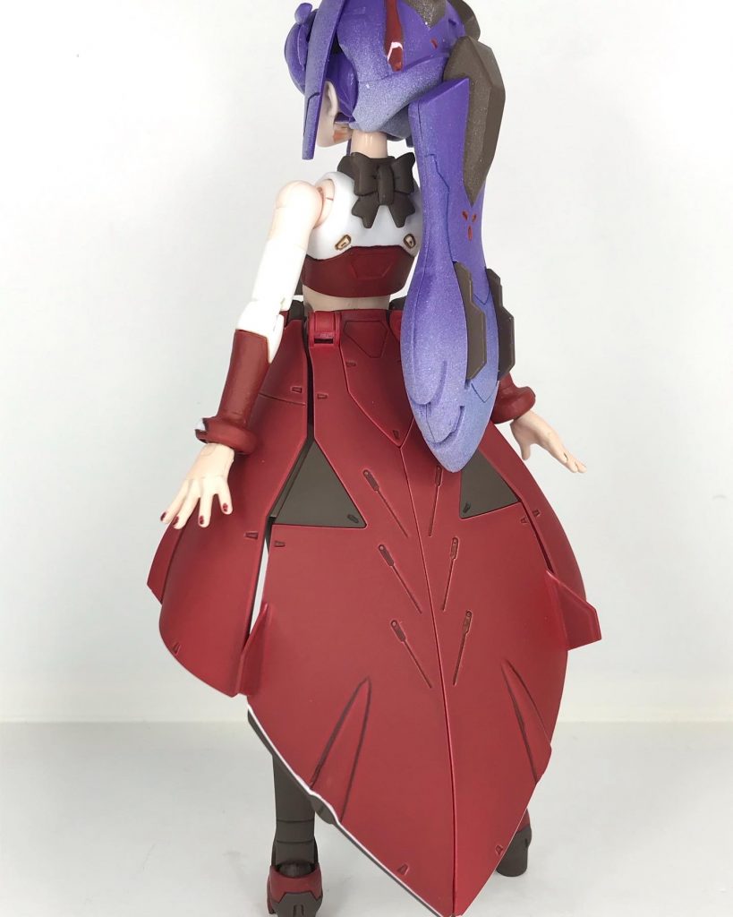 後ろ姿。袴（はかま）っぽくも見えますね(^^)