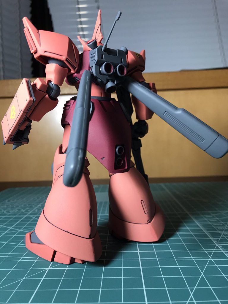 思い切りシャアカラーとあとネットで見た配色を参考にして見ました。一応コレを指揮官機として今後はサイド6強襲作戦のヘルシング艦隊のMS隊を妄想しながら作成して行きます♬うん！楽しいです！！