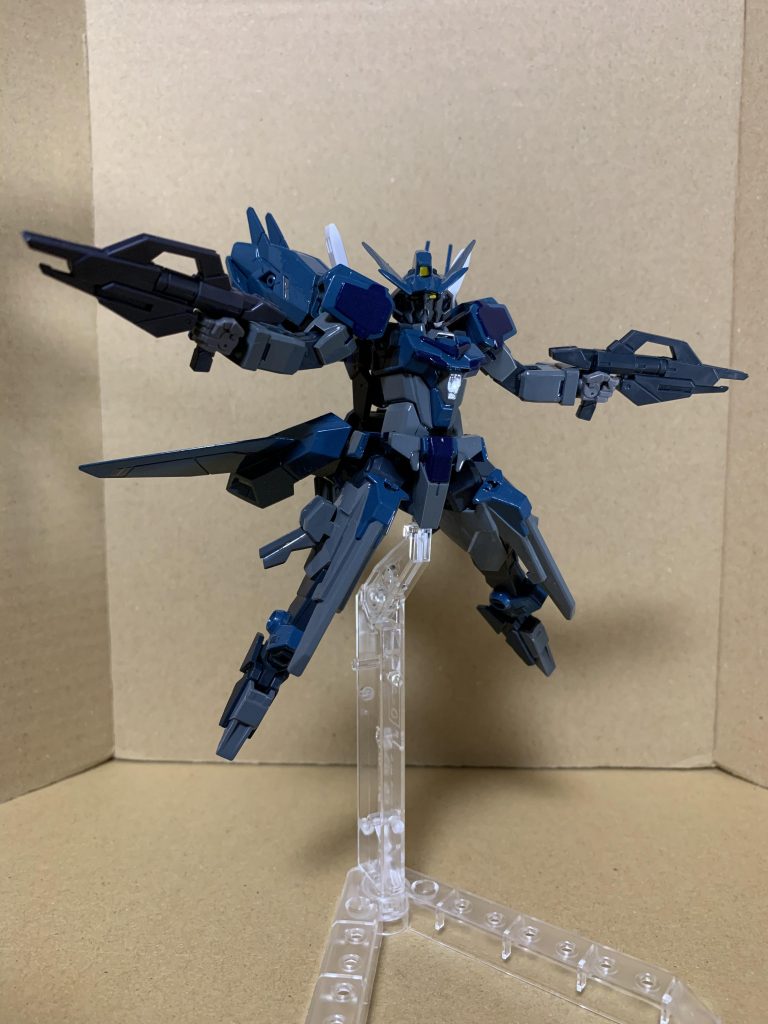 基本的にコアガンダム主体ですので、ブースターによる高起動を駆使しての一撃離脱戦法を基本戦術に戦います。