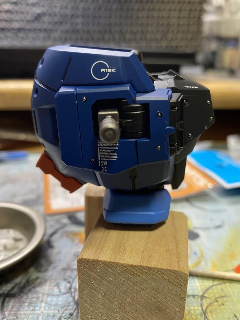 胴体部分のメタルボールの使用部分。