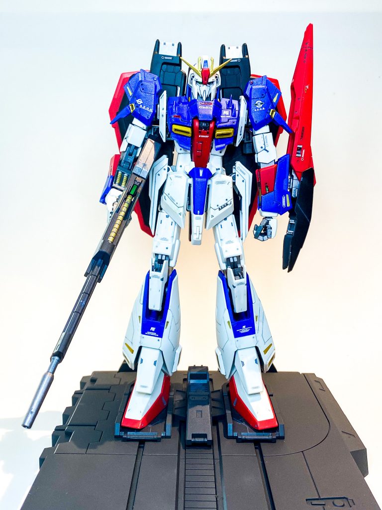 航空灯ぽいディテールを足してみたりしました。