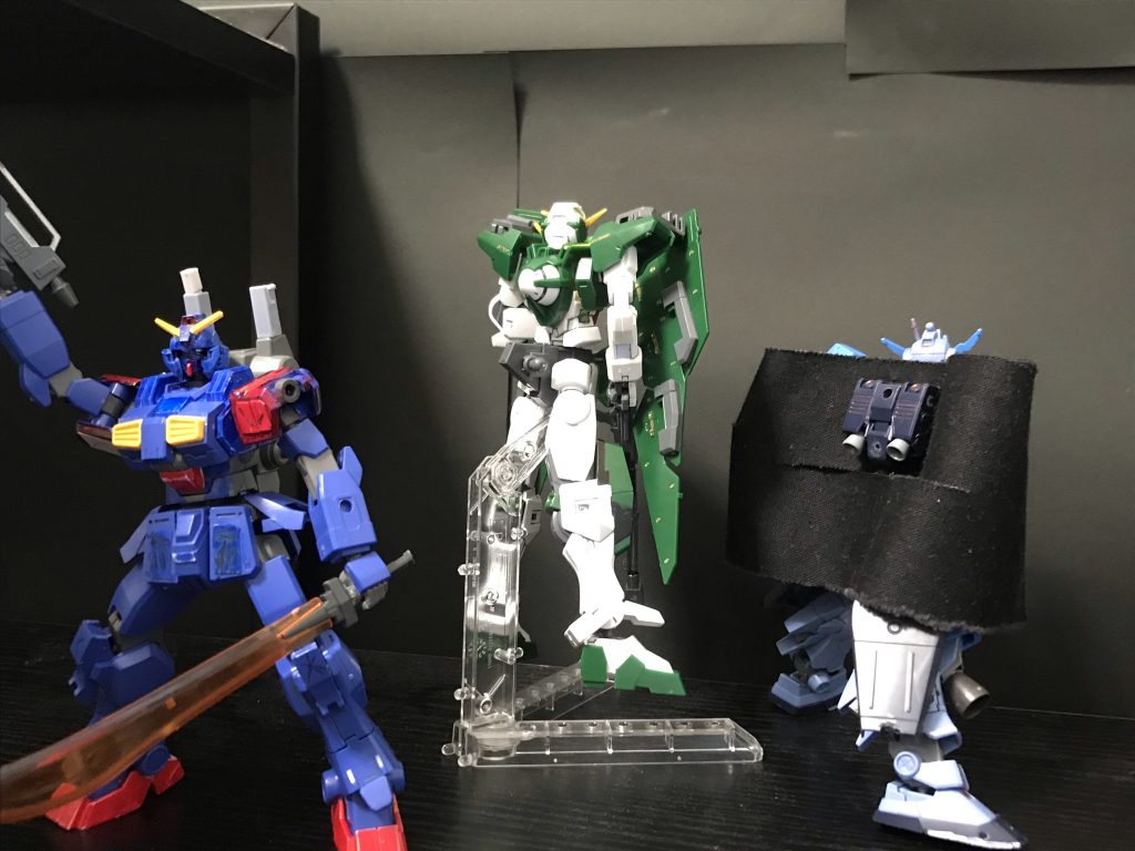 デュナメス「行こう」ストカス「またね!」ペイルライダー「必ず自由を…」    手に入れる!ウーアオー「ありがとう…みんな…」ウーアオー「さて!」続く次回モンスーンフリーダム………新キャラ???魔術師?戦略担当らしいご観覧頂きありがとうございました!