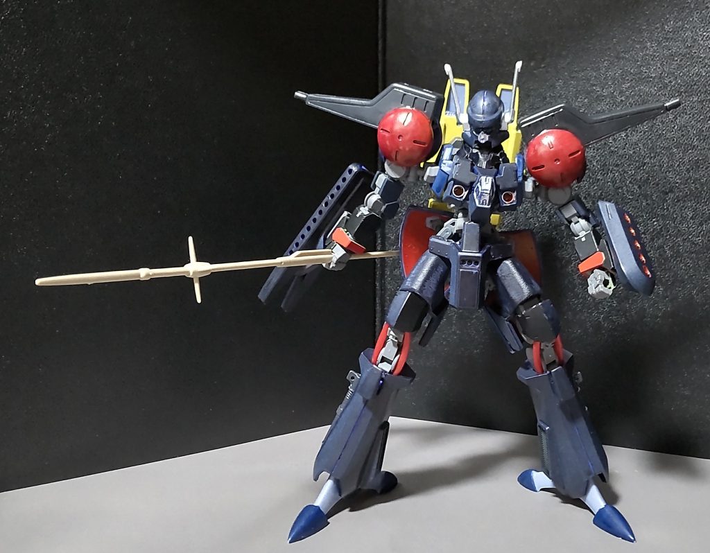 ・ロングスピア本来はグルーンの物だが、一部のヘッドライナーが好んで利用していた。尚、放電機能は使えない模様。