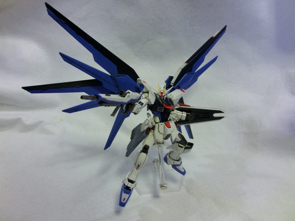 HGCE　フリーダムガンダム　ガンダムマーカー塗装