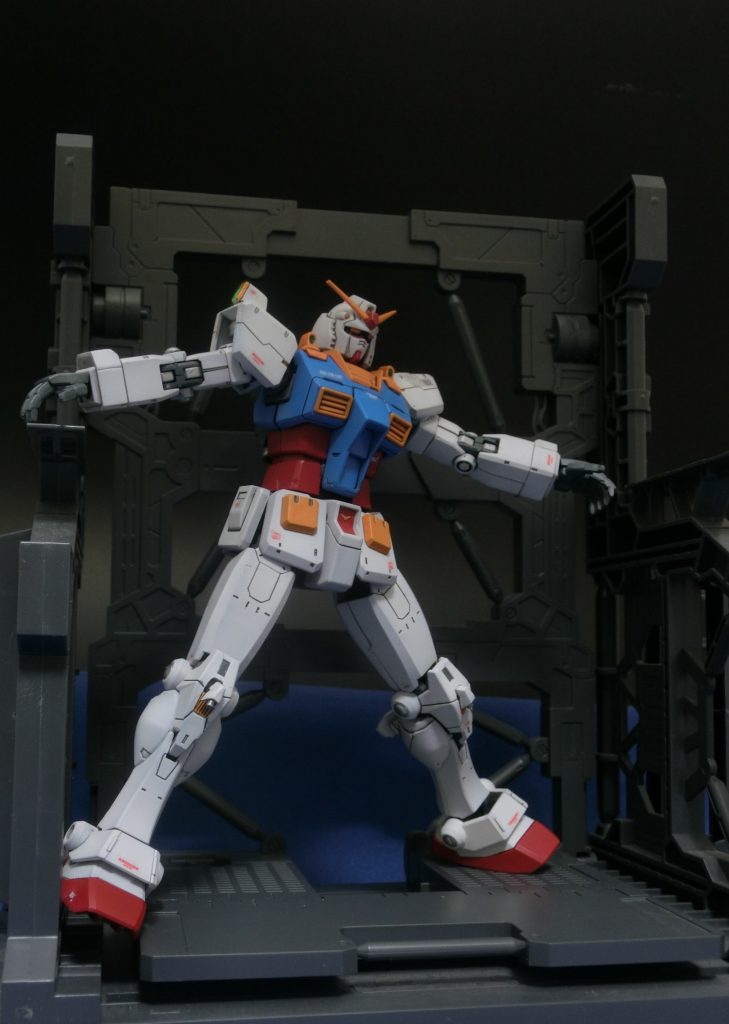 暴れだすガンダム・・コミック版でこんなシーンありましたよね。