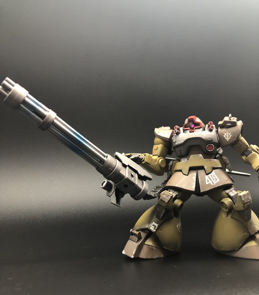 ガトリングガンはビルドファイターズのジャイアントガトリング、弾倉はコトブキヤのを使ってます。