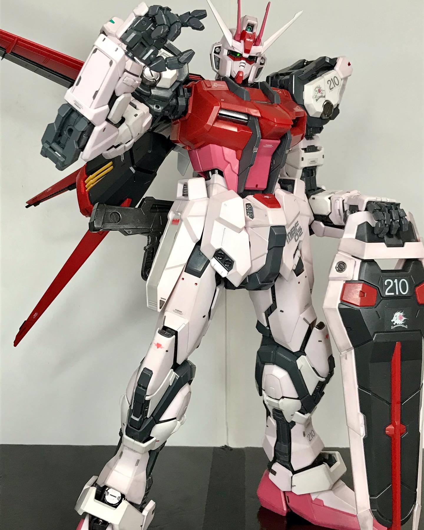 ガンプラ完成品　PG 1/60 ストライクルージュ\u0026スカイグラスパー