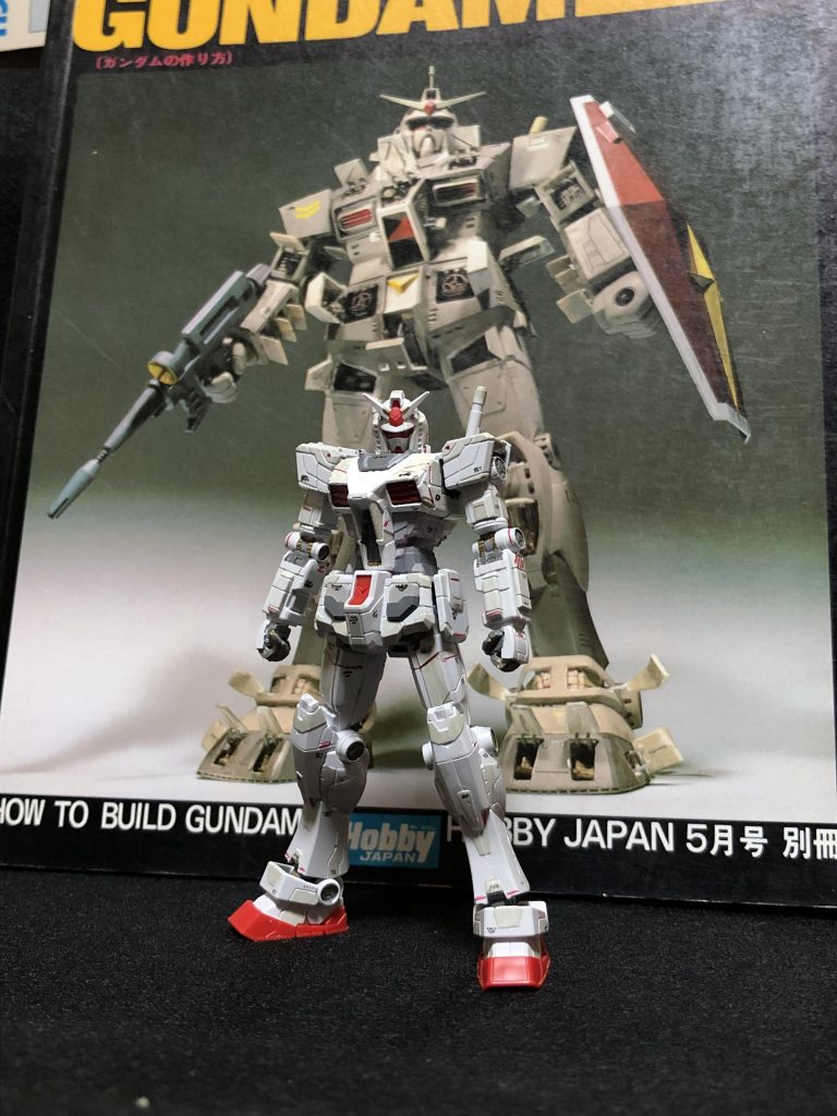 最後にHOW toBUILDガンダムと。1/1ガンダムを見に行ってもらったガンダム。貰えると知らなかったのでもらった時はほんと嬉しかったけど、作ってみたら本気のミニチュアキットだった!!とにかくかっこいいぞ!