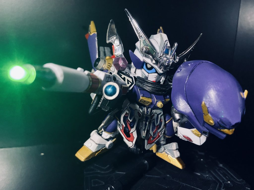 実は地味に白が単調にならないようグレーを適当にイラスト塗りしてますが、思いつきでやったので汚ねぇっす!今後精進です✨こんなにかっこいいのにストーリー上、この後すぐ大将軍が出てきて、活躍なし!きっと強いはずだ!