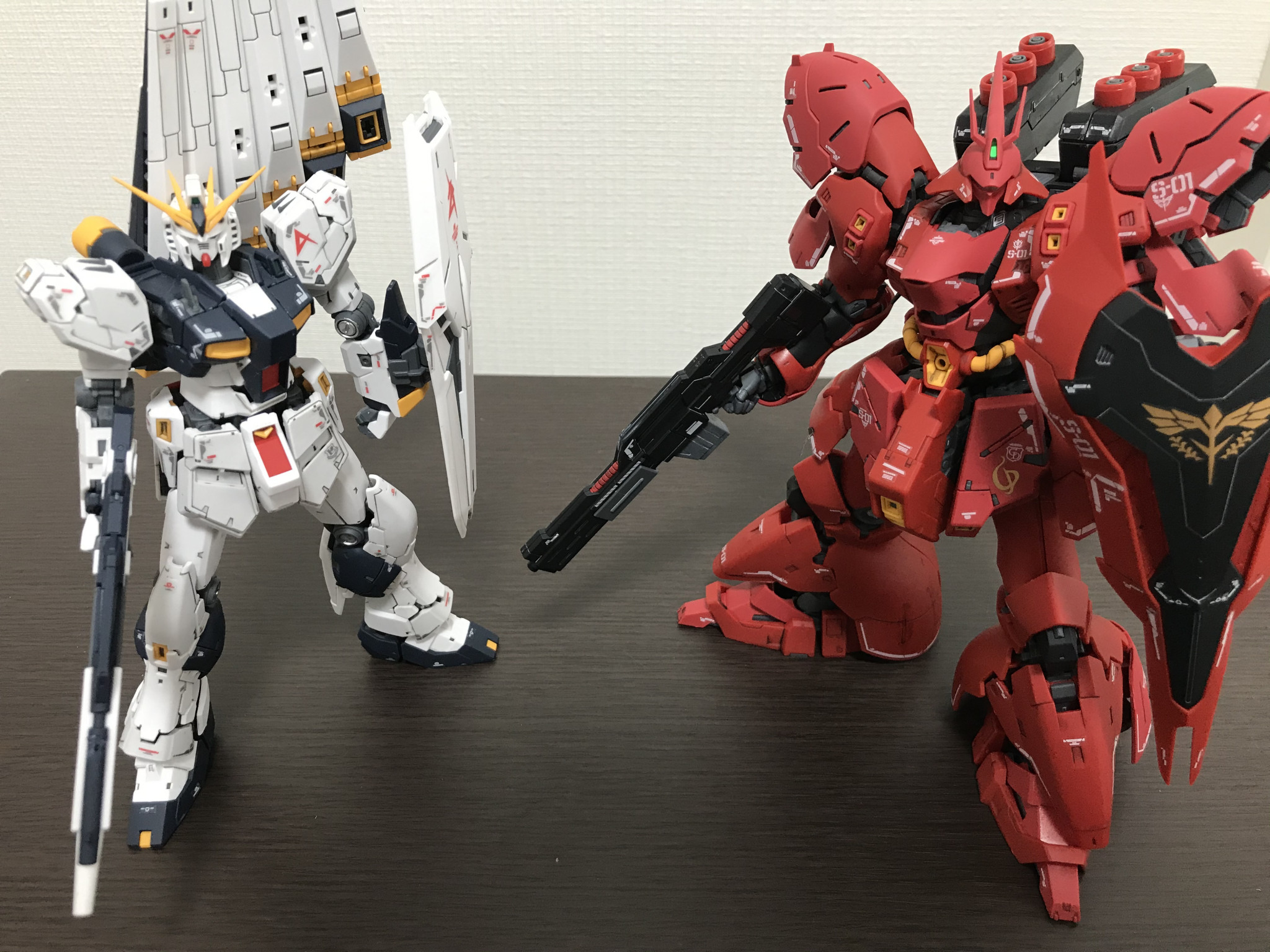 ガンプラ RG νガンダム、サザビー 、ジオング-