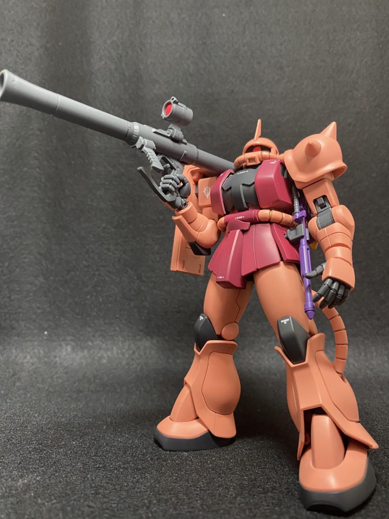 ミーハーなので、どうしてもガンダムタイプの機体を作りがちなのですが最近になってジオンの機体の良さが分かるようになってきましたwMGのシャアザクも積んでるのでそっちも早めに作りたいです。