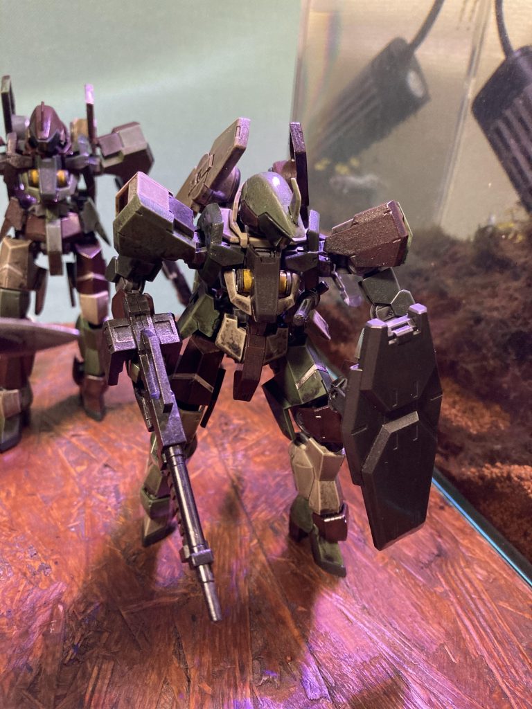 グレイズその3、中距離支援タイプ。