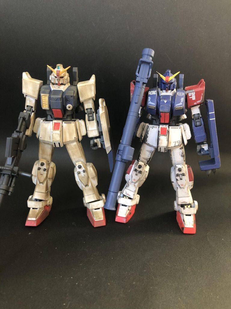 去年の同じ頃、作った陸ガンがありましたので並べてみました。左のを作ったのはガンプラを初めて2・3ヶ月の頃だったのでかなり成長したかな~と感じています。